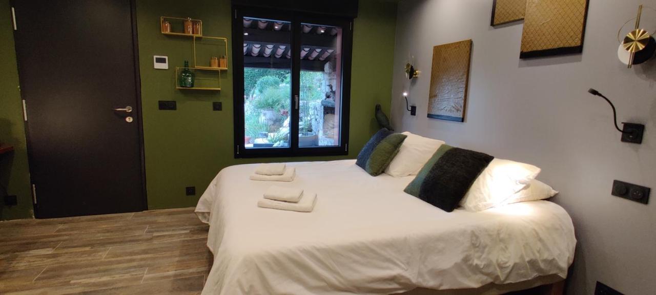 Mas Des Buscades Bed & Breakfast Cabris Exterior foto