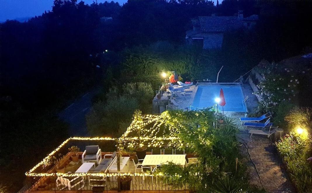 Mas Des Buscades Bed & Breakfast Cabris Exterior foto